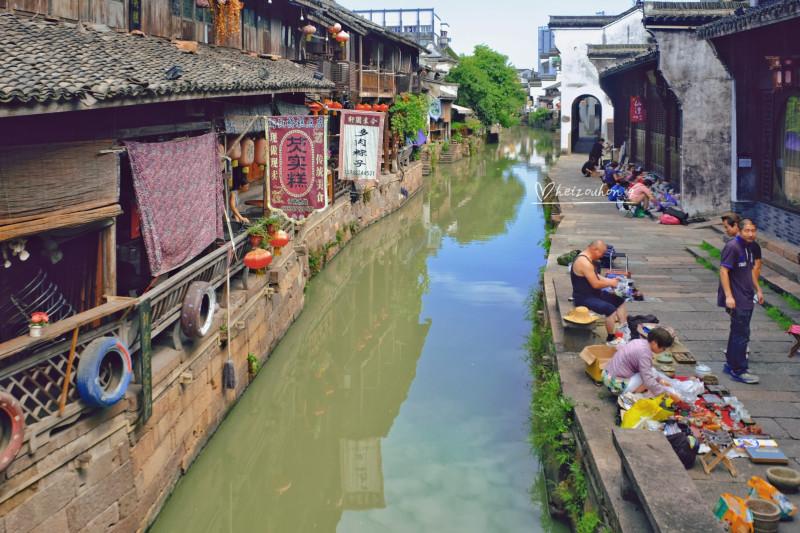 自媒体怎么赚钱游戏画面